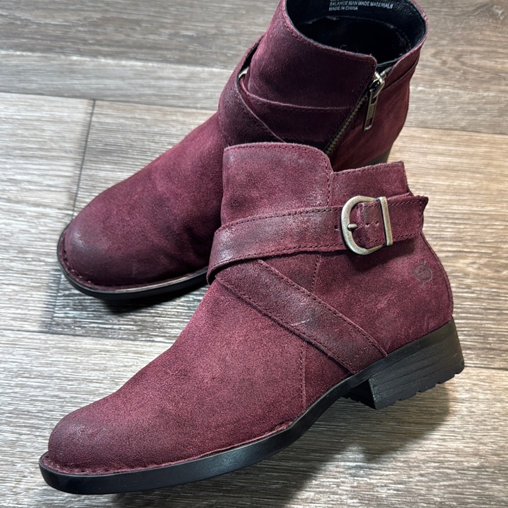 Born Women's Burgundy Suede/ leather Ankle Boots size 7.5 (b99) - Picture 2 of 9
